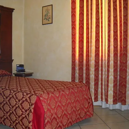 Hotell Re Sole Turate